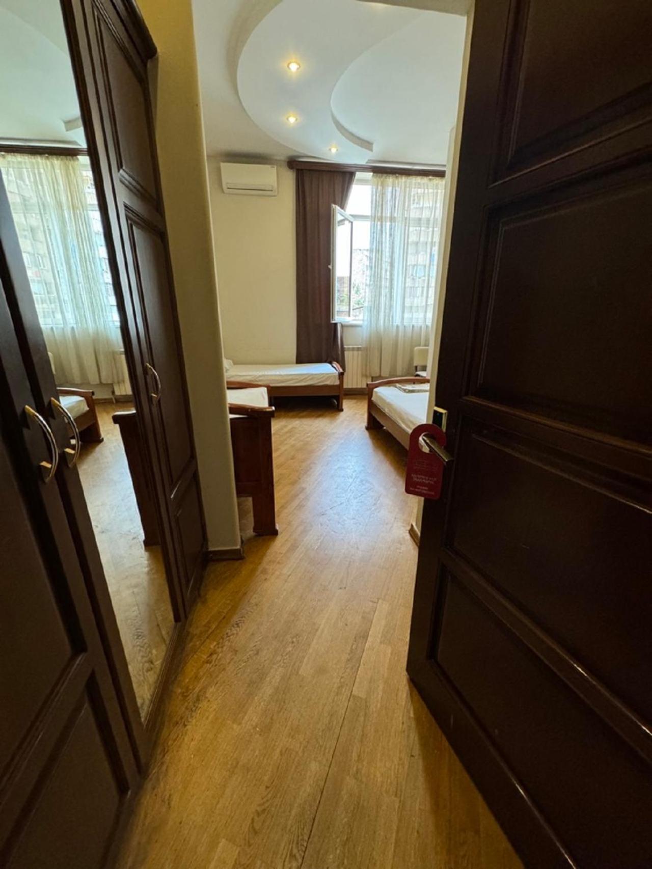 New Bella Hotel Jerevan Eksteriør billede